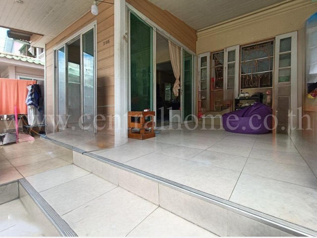 R1 ทาวน์เฮ้าส์ หมู่บ้านอมรพันธ์ ซอยเทิดราชัน 13 ดอนเมือง หลังริม