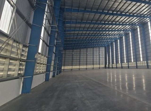 ให้เช่าโกดังพื้นที่ตั้งแต่ 1,000 ตร.ม. – 8,000 ตร.ม.รองรับน้ำหนัก 5 ตัน อ.ศรีราชา จ.ชลบุรี ใกล้ท่าเรือแหลมฉบัง