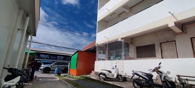 ขายด่วน อพาร์ทเม้นท์  4 ชั้น พร้อมผู้เช่าเต็ม 24 ห้อง  ทำเลทองดี ประชาอุทิศ 76   ใกล้พระจอมเกล้าธนบุรี    ZTK268