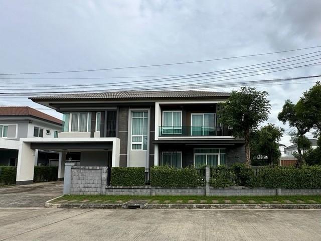 ให้เช่าบ้านเดี่ยว 2 ชั้น เนื้อที่ 121 ตรว. วรารมย์ พรีเมี่ยม วัชรพล จตุโชติ หลังมุม ใกล้ซาฟารีเวิลด์