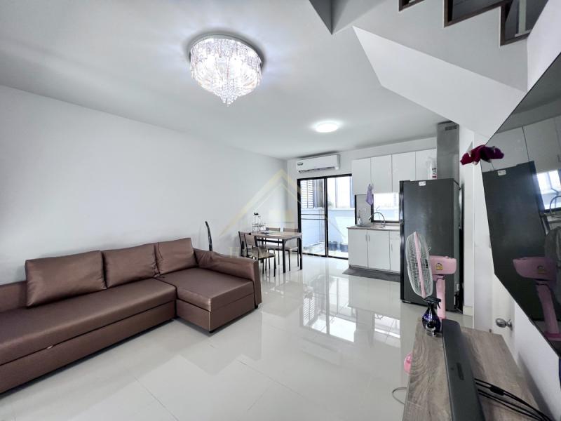 ทาวน์โฮม 3 ชั้น บ้านกลางเมือง ราชพฤกษ์ - พระราม 5 ต้นโครงการ