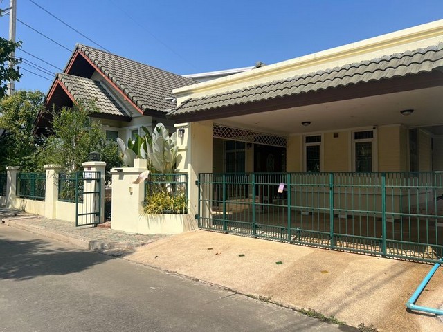 บ้านสวยใกล้เมือง บ้านฟ้าหลวง ต้นเปา สันกำแพง เชียงใหม่