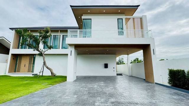 พูลวิลล่าสุดหรู บ้านปลอดฝุ่น วิวดอยสุเทพ สันผีเสื้อ