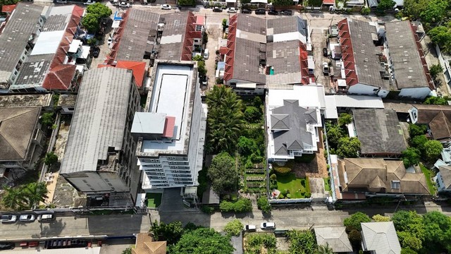 ขายที่ดิน อ่อนนุช14 สุขุมวิท77 เนื้อที่ 209 ตารางวา ตารางวาละ 157895 บาท