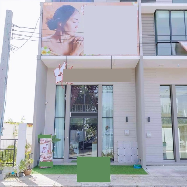 หลวงแพ่ง มอเตอร์เวย์ นวด:เพื่อสุขภาพ สุวรรณภมูิ 7.8 กม.ให้เช่าทาวน์โฮม 3 ชั้น มีใบขออนุญาต 11เตียง 4 นอน 4 น้ำ โลตัส ลาดกระบัง 2.28กม. 