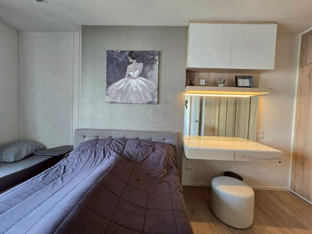 ขายต่ำกว่าราคาประเมิน เพียง 2.3 ล้าน 36 ตรม. #Escent คอนโด #วิวดอย #ติดเซ็นทรัลเฟสติวัล #เฟอร์นิเจอร์ครบ #หิ้วกระเป๋าพร้อมเข้าอยู่ได้เลยค่ะ