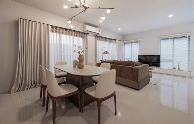 ขายหรือให้เช่า บ้าน2ชั้น โครงการ Burasiri Krungthep Kreetha กรุงเทพกรีฑา เนื้อที่ 68 ตร.วา เฟอร์ครบ หลังมุม