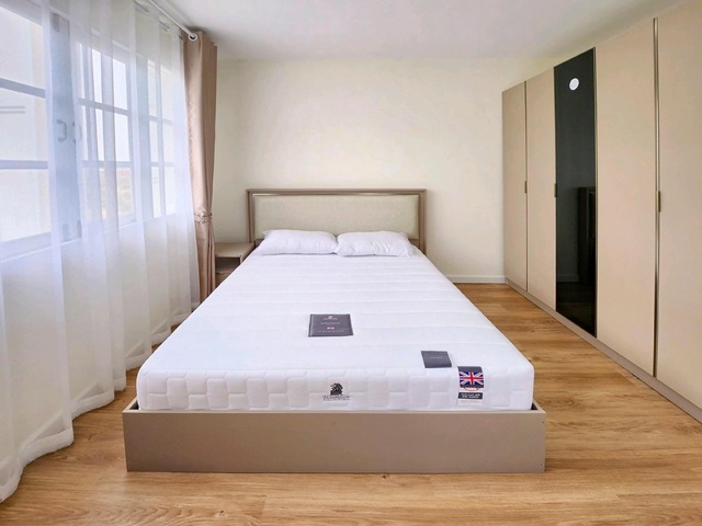 บ้านเดี่ยวหรู 2 ชั้นหลังมุม 97ตร.วา. ให้เช่าคฤหาสน์ 5 นอน บางน้ำจืด พระราม2-เอกชัย ตลาดเพชรโพธิ์แจ้ 1.9 กม. 307ตร.ม. ขนาดใหญ่  รีโนเวทใหม่