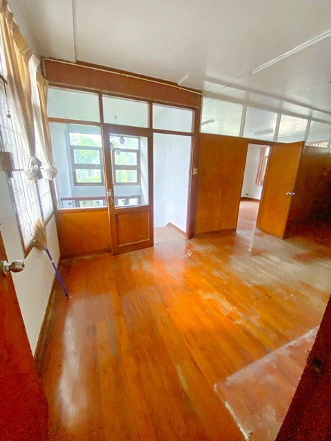 BTS ทองหล่อ 1.4กม. ให้เช่าคฤหาสน์ 2ชั้น 4น้ำ 156ตร.ว. ทองหล่อ13-23 800ม. 306ตร.ม. 4นอน BTS พร้อมพงษ์ 1.05กม.