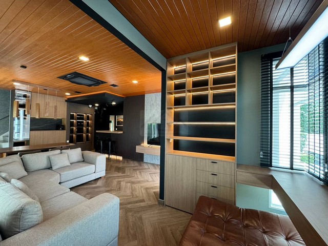 ให้เช่าบ้านเดี่ยว 2 ชั้นหลังมุม 76 ตรว. 240 ตรม. 4 ห้องนอน โครงการ มัณฑนาบางนา-วงแหวน ถนนรามคำแหง 2 ( ซอยตรงข้ามเมกะบางนา )