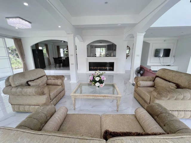 ขาย บ้านเดี่ยวหรู เขาใหญ่ โครงการภูภัทรารีสอร์ท วิวภูเขาหน้าหลัง อากาศดี