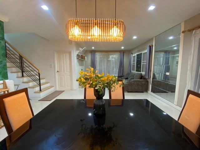 townhouse บ้านแฝด โกลเด้นนีโอ ชัยพฤกษ์ วงแหวน  ทำเลดี