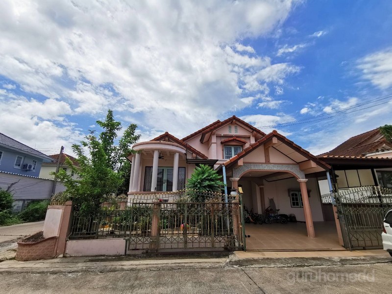 ghd000690R บ้านเดี่ยวให้เช่า ทำเลเงียบสงบ น่าอยู่ มบ.ทองธัชการ ใกล้ศูนย์ราชการ นครปฐม พร้อมเข้าอยู่ เนื้อที่ 56.5 ตรว 3นอน 2น้ำค่าเช่าเพียง 7,500 บาท/เดือน(สัญญาขั้นต่ำ 1 ปี / เงินประกัน 2 เดือน + ล่วงหน้า 1 เดือน)สนใจติดต่อ:โบ O93 789ํ 4935ํLine: @guruhomeddบ้านเดี่ยว 1 ชั้น หมู่บ้านทองธัชการ นครปฐมที่ตั้ง : ตำบล ถนนขาด อำเภอเมืองนครปฐม นครปฐมรายละเอียด :- บ้านเดี่ยว 1 ชั้น พื้นที่ใช้สอยกว้างขวาง- ขน