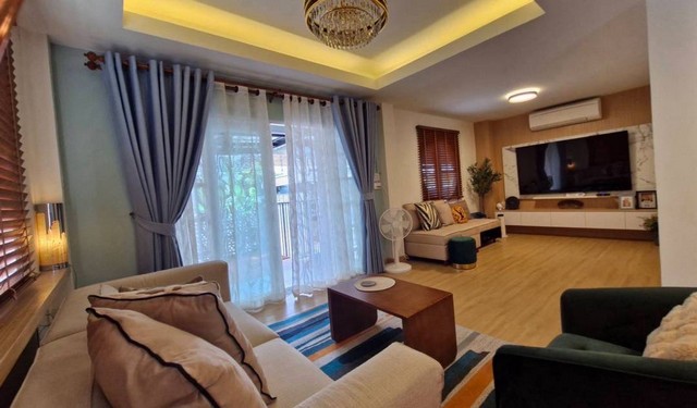 ขายบ้านดียว 2 ชั้น   หมู่บ้านการเคหะสุวินทวงศ์ แขวงแสนแสบ เขตมีนบุรี กรุงเทพมหานคร