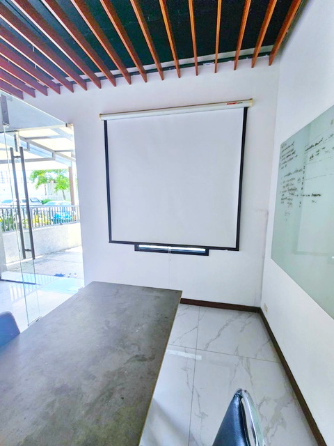 แฟชั่นไอส์แลนด์ 3.5 กม.ถูกที่สุดในโลก หน้ากว้าง 5.8 ม. รถไฟฟ้าสายสีชมพู คู้บอน 2.8 กม.  โฮมออฟฟิศ พาร์ค 4ชั้น 6แอร์ครบ