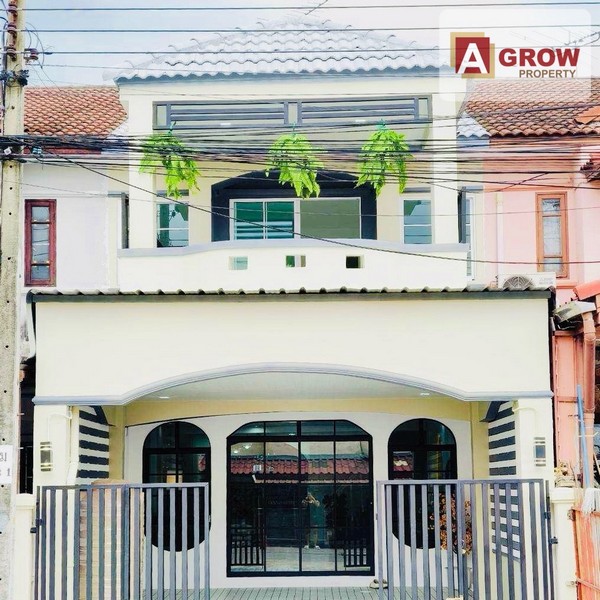 หมู่บ้านเคซี 1 ซอยหทัยราษฎร์ 39 ถนนเมน ตัวบ้านมีเทอเรส บิ้วอินตกแต่งแบบจัดเต็มพร้อมอยู่