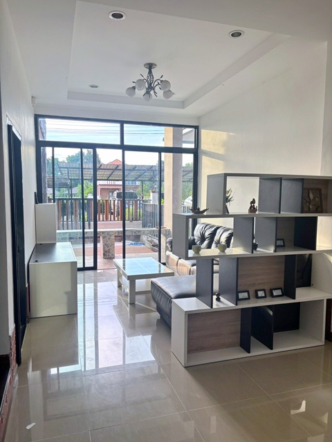 เชลล์ Caltex หนองคาย 1.42กม. ให้เช่าทาวน์โฮม 2 ชั้น พร้อมเฟอร์  21ตร.วา.170ตร.ม. ม.ขอนแก่น หนองคาย1.8กม. 3น้ำ 4นอน วัดจอมแจ้งศรีจันทร์ 1 กม.