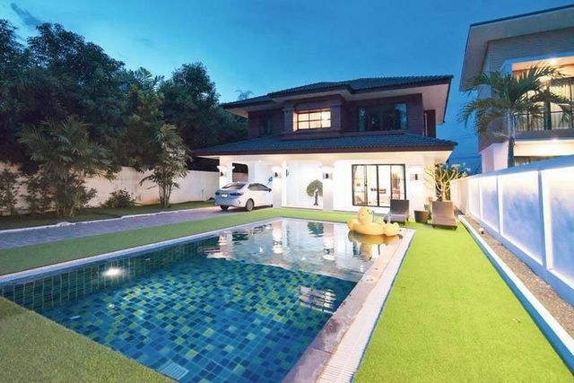 ให้เช่า 64,000 บาท/เดือน #พลูวิลล่าหรู #ตกแต่งพร้อมอยู่ #ใกล้มีโชคพลาซ่า #ด้านหลังติดน้ำ ต้นไม้ร่มรื่น เหมาะแก่การพักผ่อนอย่างลงตัว​