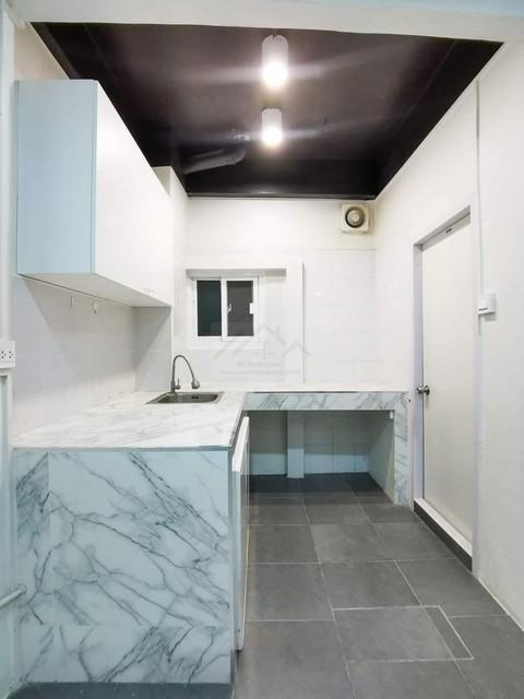 HR 6112 ให้เช่าทาวน์เฮ้าส์ 3 ชั้น 3 ห้องนอน ซอยประชาชื่น36 ใกล้คลองประปา ใกล้ทางด่วน