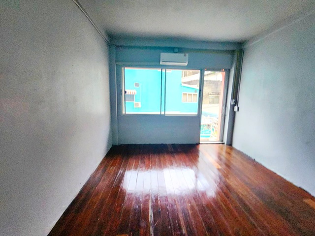 อินทามระ12-14  รัชดา สุทธิสาร ให้เช่าโฮมออฟฟิศ 3 ชั้น 22ตร.วา 242ตร.ม.  บิ๊กซี สะพานควาย 1กม. สามเสนใน พญาไท BTSสะพานควาย 900ม.