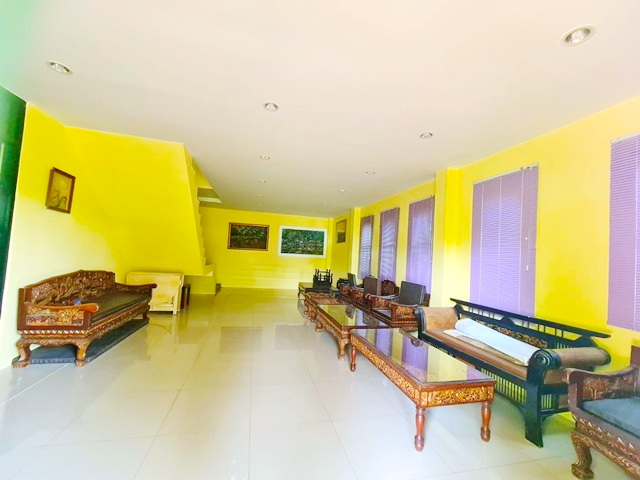 รร.นานาชาติเซนต์สตีเฟ่นส์ 6.0 กม. 3 นอน ทองสมบูรณ์คลับ 4 กม. ให้เช่าบ้านเดี่ยว 1 ชั้นครึ่ง มีระเบียง 200 ตร.วา. 299 ตร.ม.  3 น้ำ