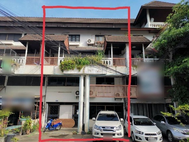 ให้เช่าอาคารพาณิชย์ 5 ชั้น 2 คูหา ทำเลทอง ช้างคลาน  