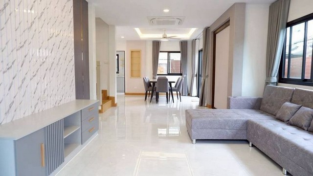 บ้านเดี่ยว 2 ชั้น รีโนเวทใหม่ ทันสมัย โครงการ ลากูนน่าโฮม5 สันทราย