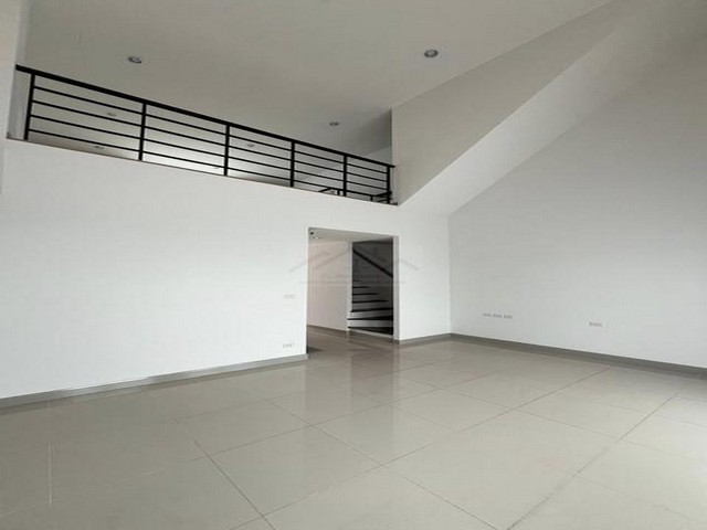 ให้เช่าทาวน์โฮม 3.5 ชั้น โครงการ Premium Place พหลโยธิน-รามอินทรา ทำออฟฟิศจดทะเบียนได้