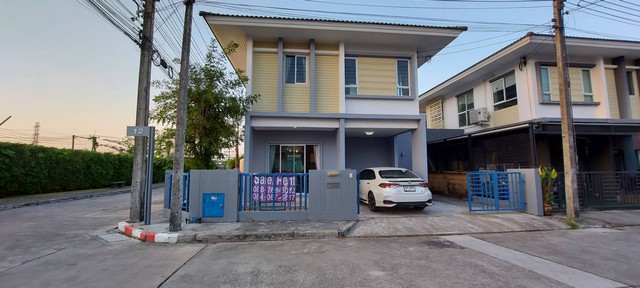 #HS008 : For Sales Habitia koh kaew, Phuket3 Bedroom, 2 Bathroom, 1 Living room++Fully Furnished++At the corner Facilities : Fitness Center, Swimming PoolSecurity : Security Guard 24 hr., CCTV 24 hr.Sales Price 5,300,000 Baht------------------#HS008 บ้านฮาบิเทีย (เกาะแก้ว,ภูเก็ต)3 ห้องนอน, 2 ห้องน้ำ, 1 ห้องรับแขก ++มีเฟอร์นิเจอร์ครบครัน++บ้านอยู่ตรงหัวมุมสิ่งอำนวยความสะดวก: ฟิตเนส, สระว่ายน้ำระบบรักษาความปลอดภัย : เจ้าหน้าที่รักษาความปลอดภัยดูแล 24 ชั่วโมง, กล้องวงจรปิด 24 ชั่วโมงราคาขาย5,300,000 บาท----------------Avery Properties Co.,Ltd.Page : https://www.facebook.com/aver