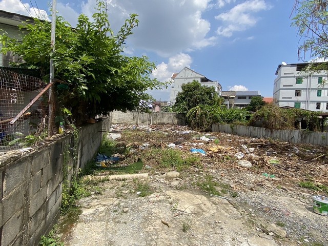 ขายที่ดินแปลงเล็กอยู่ถนนพหลโยธิน 54 แยก6ซอยร่วมใจสามัคคี เขตสายไหม กรุงเทพ เนื้อที่ 89 ตารางวา