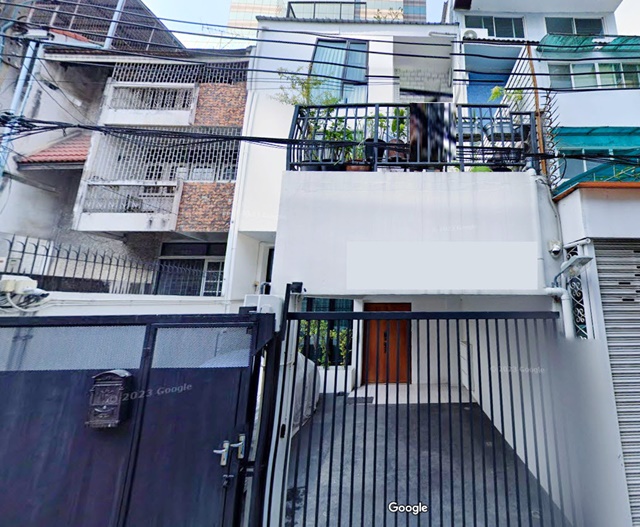 ขาย เช่า ทาวน์เฮ้าส์ 4 ชั้น ทำAirBNBได้  คิง เพาเวอร์ มหานคร BTS ช่องนนทรี 250ม ต่อรองได้ โรงแรมฮอลิเดย์  สาทร 28ตรว. 342ตรม. 