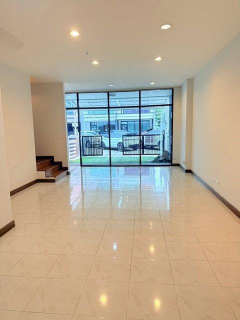 HR 6118 ให้เช่าโฮมออฟฟิศใหม่ 4 ชั้น 284 ตรม. โครงการเอ็นเตอร์ไพร์ซ ปาร์ค บางนา-ตราด ติดถนนบางนา กม.5