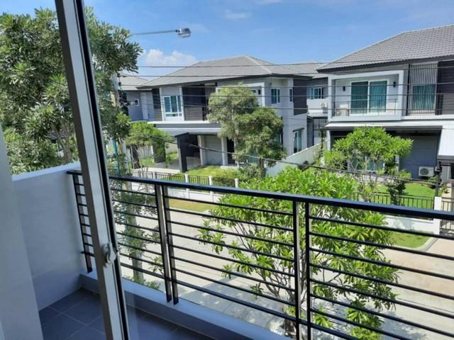 ให้เช่าบ้านเดี่ยว 50 ตรว. โครงการเดอะ เซนโทร วัชรพล ถนนสุขาภิบาล 5 ใกล้ Fashion Island