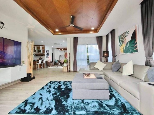 พูลวิลล่า 2 ชั้น สไตล์โมเดิร์น เนื้อที่เยอะ วังตาล หางดง