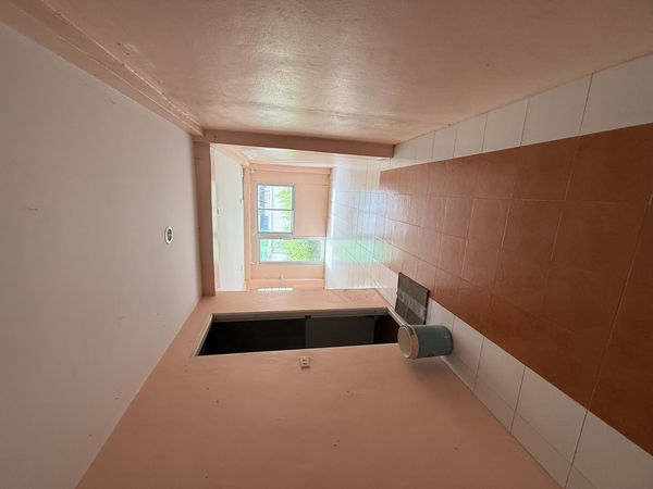 ขายและให้เช่า อาคารพาณิชย์ 3.5 ชั้น ทำเลค้าขาย ซอยสะแกงาม 35/2 ทะลุออกโลตัสพระราม2ได้เลย