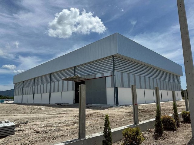 ขายที่ดินพร้อมโกดังเขตอุตสาหกรรมบ้านบึงชลบุรี ที่ดินขนาดใหญ่ 20 ไร่  (ผังสีเหลือง) 