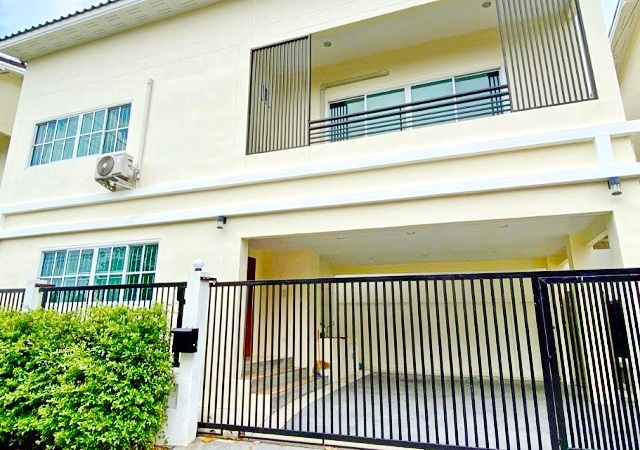 ให้เช่าบ้านเดี่ยว 2 ชั้น  35 ตร.วา. MRT รามอินทรา กม.4  600 ม.125 ตร.ม.บ้านสวย ทำเลดี 2-3นอน 2 น้ำ รร.นานาชาติ ตลาดถนอมมิตร 2.3 กม.