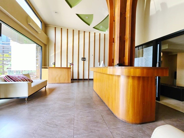 THE MALL รามคำแหง  200ม.  MRTสีส้ม รามคำแหง12-24 100ม. ให้เช่าอาคาร1 ชั้น 43 ตร.ม.13ตร.วา.นวด สปา ขนส่ง สินค้าสต๊อก 