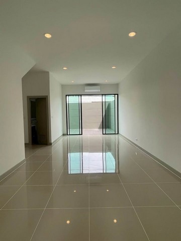 ให้เช่าโฮมออฟฟิศ4ชั้นใกล้ The Walk เกษตร–นวมินทร์, CDCและ โรงเรียนเลิศหล้า ถนนนวมินทร์ Premium Place Mix 	พรีเมี่ยม เพลส มิกซ์ นวมินทร์