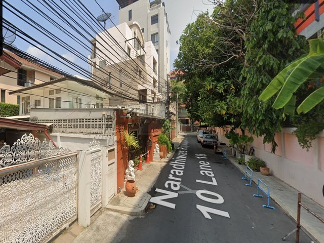 ขายที่ดินพร้อมบ้านเดี่ยว 2 ชั้น 65 ตรว. ซอยนราธิวาสราชนครินทร์ 10 ใกล้ BTS เซนต์หลุยส์