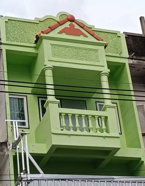 MRT หลักสอง 5.9 กม.เพชรเกษม102-112  สาย 3 ให้เช่าอาคาร 3 ชั้น 20 ตร.วา. 256 ตร.ม. ติดถนนใหญ่ รร.เลิศหล้า 900 ม.  เก็บสินค้า เย็บผ้า 