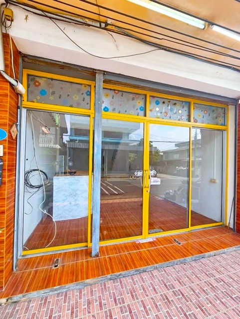 BTSแยก คปอ. 1.5 กม.พหลโยธิน56-58-60  BTSคูคต 1กม.ให้เช่าอาคารพาณิชย์ 3 ชั้นมีดาดฟ้า 19ตร.วา. 239ตร.ม. ทำเลดี ติดถนน-ทางด่วน