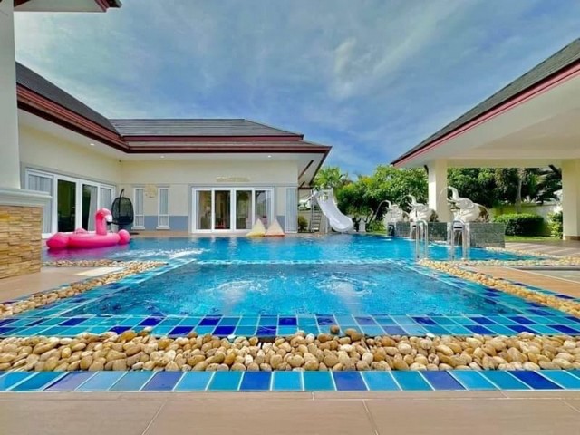 ขายบ้านพลูวิลล่าสุดหรู โครงการ บ้านดุสิต พัทยา ฮิลล์ บางละมุง ชลบุรี FP-H01078