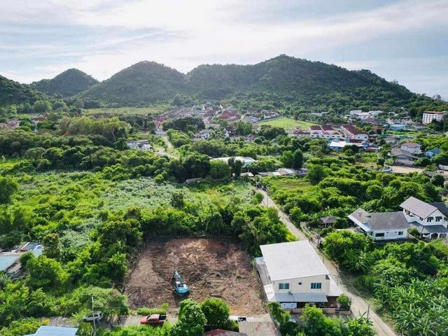 TEL:088-559 5199 คุณเอLine:https://line.me/ti/p/C0eGe0whLXขายที่ดินสวยแปลงงาม ทำเลดี ศรีราชา ชลบุรีพิกัด : ถนนเก้ากิโล ศรีราชาราคาขาย 7,500,000 บาทค่าธรรมเนียมโอน คนละครึ่งเนื้อที่ขนาด 327.7 ตารางวา ที่ดินรูปแปลงสี่เหลี่ยมสวยมากจัดสรรง่ายโฉนดพร้อมโอนไฟฟ่า-ปะปา ถนนคอนกรีต เข้าถึงพร้อมใช้งานT : A14 (1151)                                                                                  