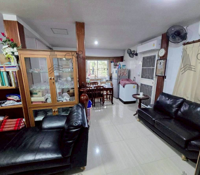 บ้านเดี่ยว พร้อมอยู่ ในซ.วัดดอนทอง ใกล้รพ.รวมแพทย์ฉะเชิงเทรา ไม่ไกลจากตัวเมือง