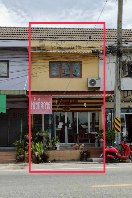 ขายด่วน อาคารพาณิชย์ ติดถนนศรีราชา-หนองยายบู่ ใกล้แหล่งชุมชนและหมู่บ้าน
