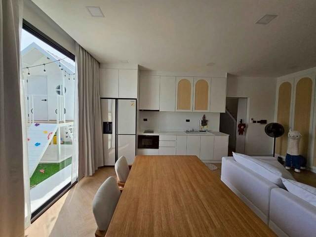 ให้เช่าบ้านเดี่ยว 2 ชั้น 66 ตรว. หมู่บ้านนครินทร์การ์เด้น ซ.ร่มเกล้า 19ทับ1 สไตล์นอร์ดิก ใกล้สุวรรณภูมิ