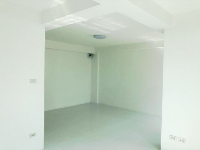 คอนโด. คชา ปุรี คอนโดมิเนียม 32 ตร.ม. 1 นอน 880000 BAHT. ใกล้ เซ็นทรัลเวสต์วิลล์, SRT ตลิ่งชัน ราคาสุดคุ้ม