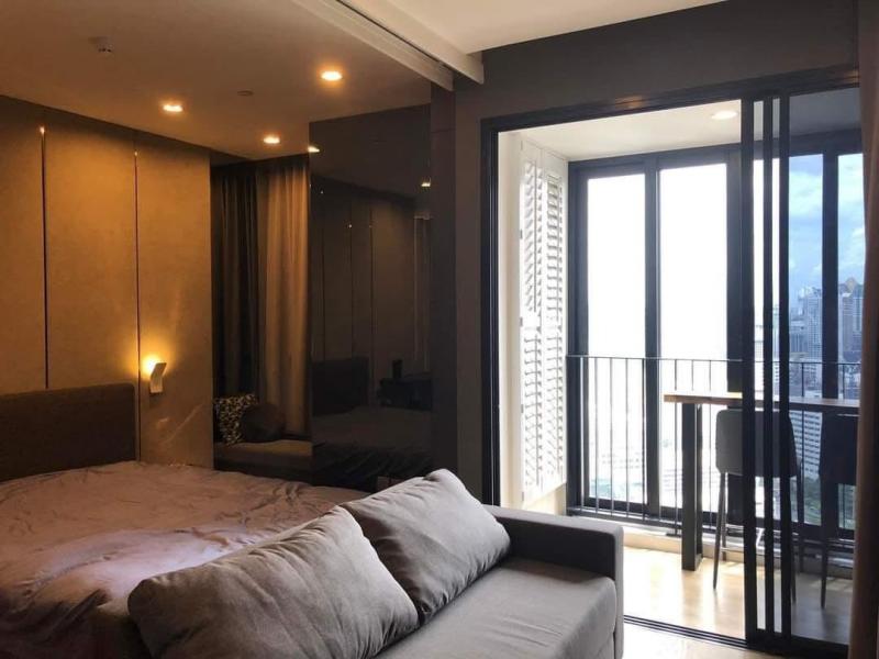 Ashton Chula Silom Clean comfortable conveniently 35th floor Sam Yan MRT