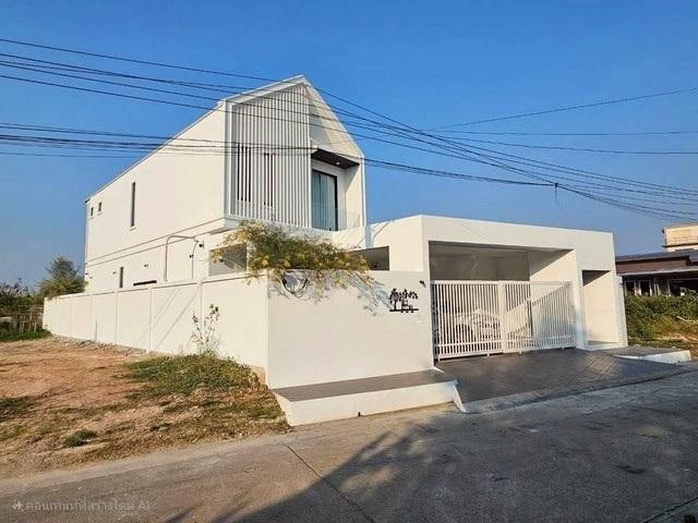 ให้เช่าบ้านเดี่ยวสร้างใหม่ ซอยร่มเกล้า19/1 หมู่บ้าน นครินทร์การ์เด้น ใกล้ สนามบินสุวรรณภูมิ 